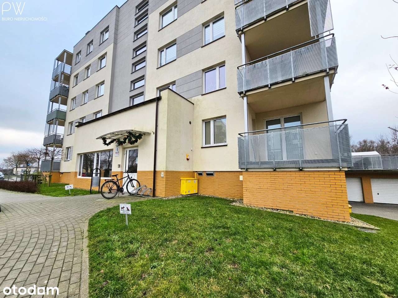 Piękne mieszkanie + miejsce postojowe-11