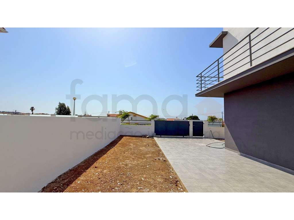 Moradia na Silveira para Arrendamento - Grande imagem: 4/51