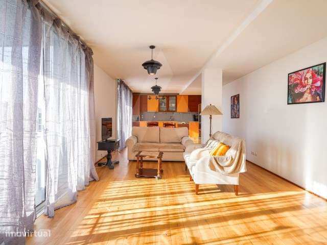 Apartamento T2 duplex e com mezanine junto ao CC Glicínias - Grande imagem: 3/34