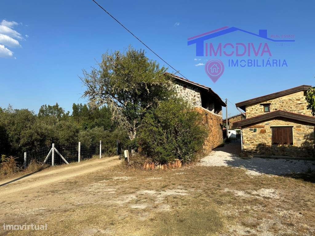 Moradia em pedra de traça rústica com terreno de 3110m2 - Grande imagem: 5/35