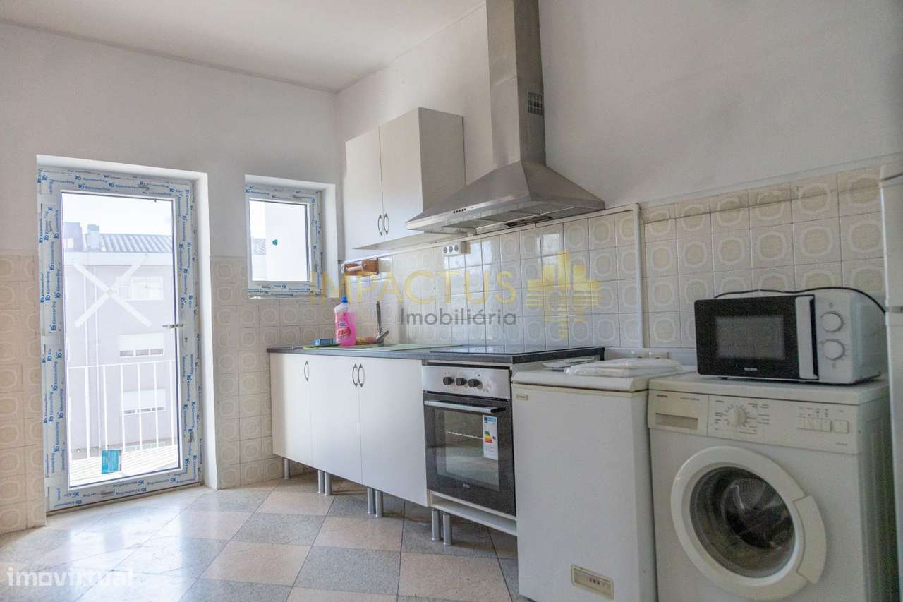 Apartamento T2+1 em Padrão da Légua-9