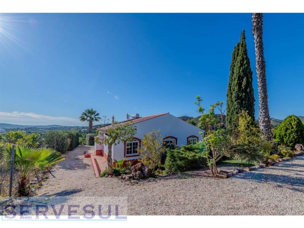 Moradia de 4 quartos, piscina e garagem, proximo de Silves e a 15 m... - Grande imagem: 4/60