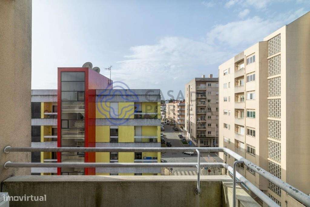 Apartamento T2 Maia-23