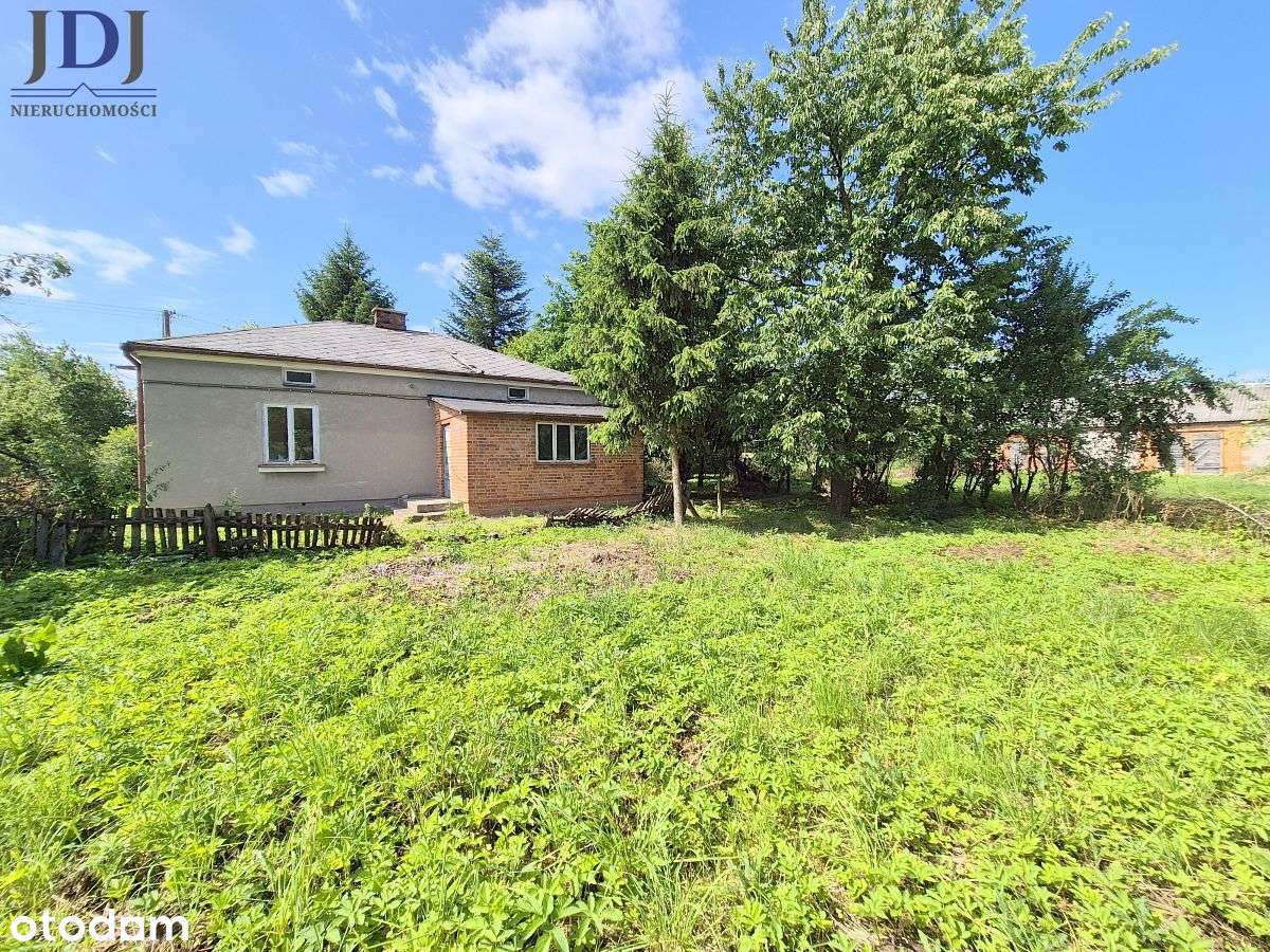 Dom wśród natury z dużą działką i budynkami.-11