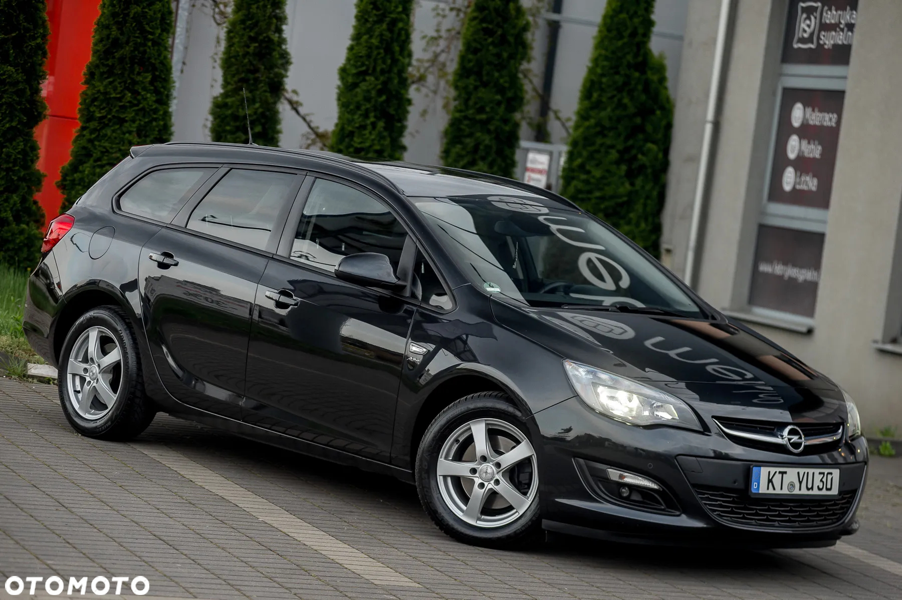 Opel Astra 1.7 CDTI DPF Sports Tourer 150 Jahre - 11