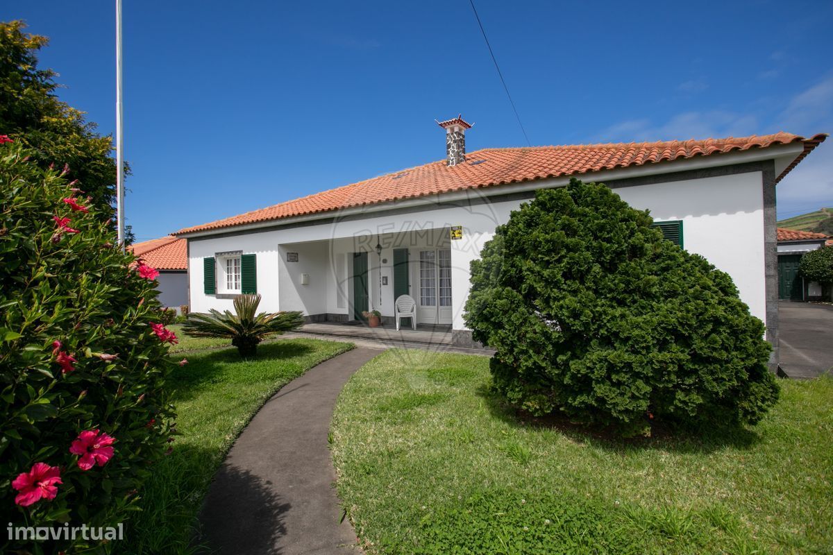 Comprar Casa T5 Ribeirinha Azores Property For Sale 5 bedrooms