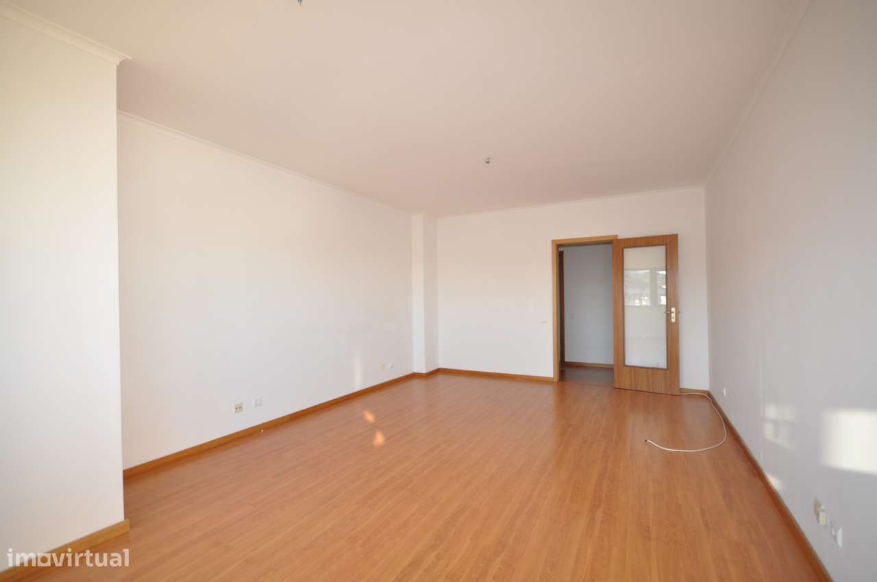 Apartamento em Alenquer, Santo Estêvão - Grande imagem: 5/29