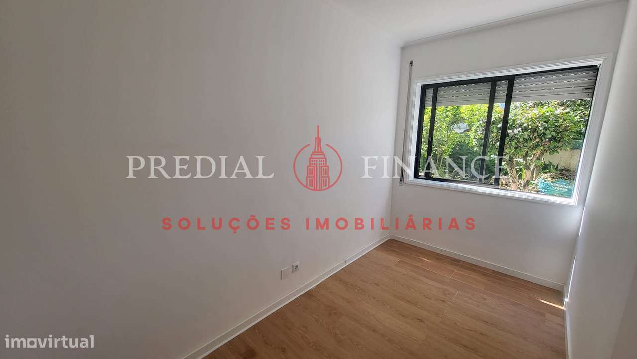 T1+1 com garagem fechada em condomínio tranquilo – Circunvalação (Senh-6