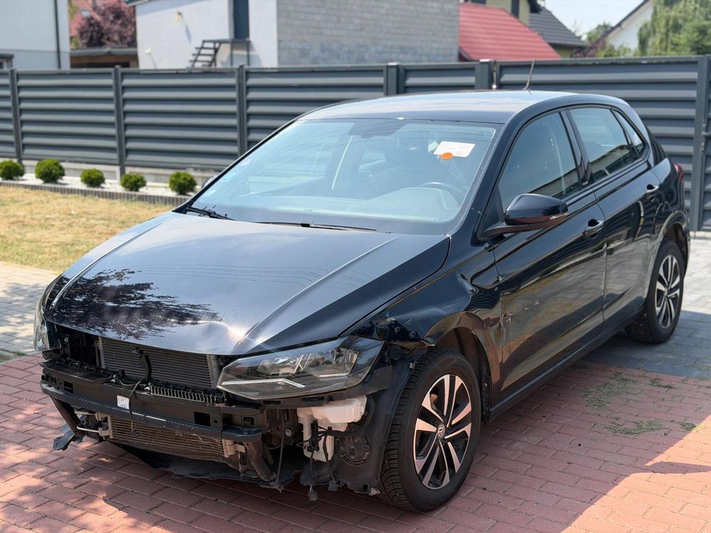 Volkswagen Polo VI (2017-) 1.0 TSI Trendline 2020