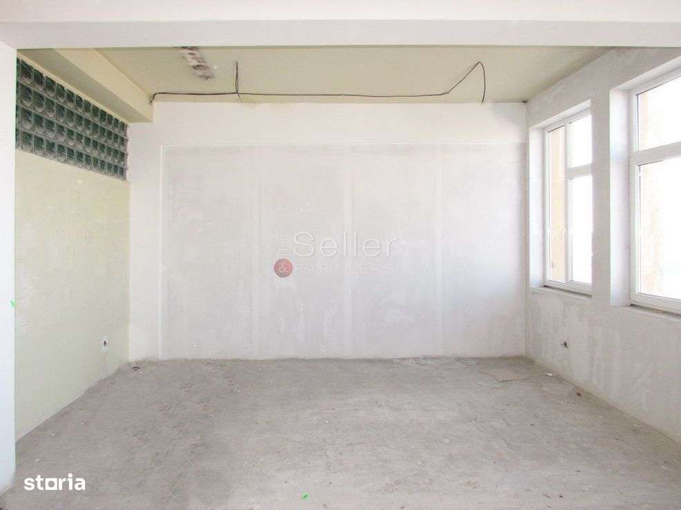 Cladire Office - Imagine principală: 3/11