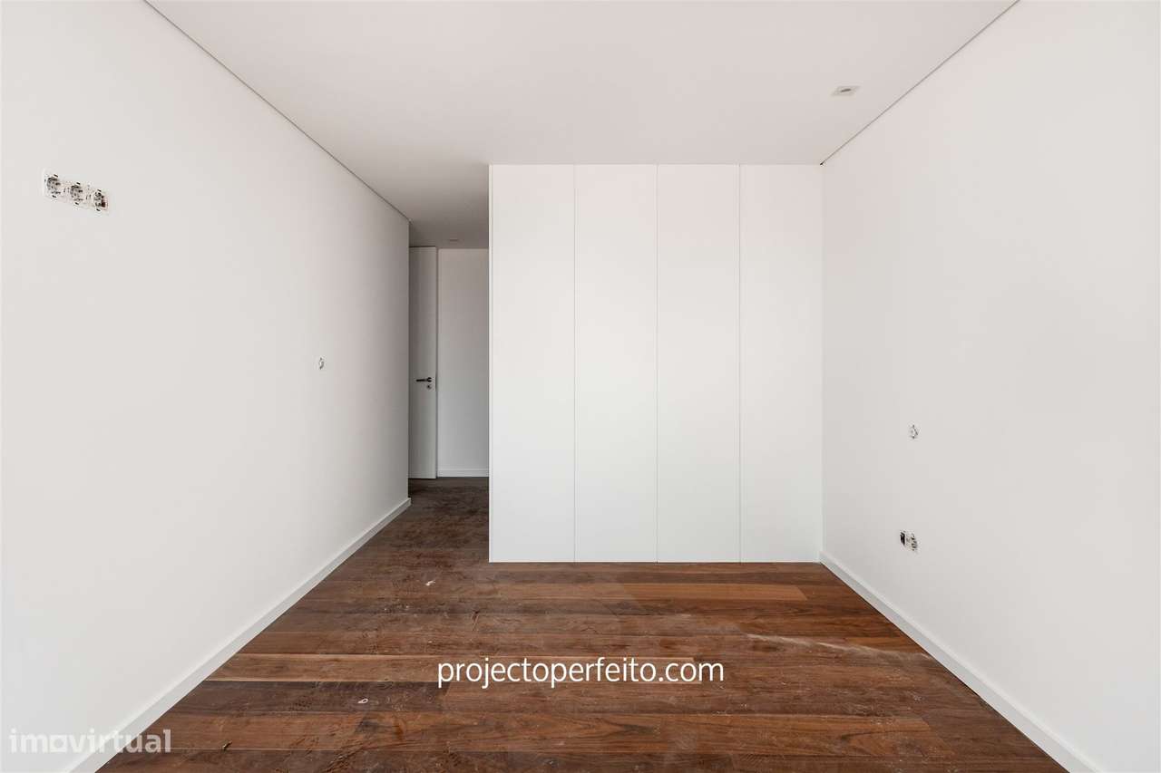 Penthouse T3 duplex com fantástico terraço com vista de mar direta - Grande imagem: 4/47