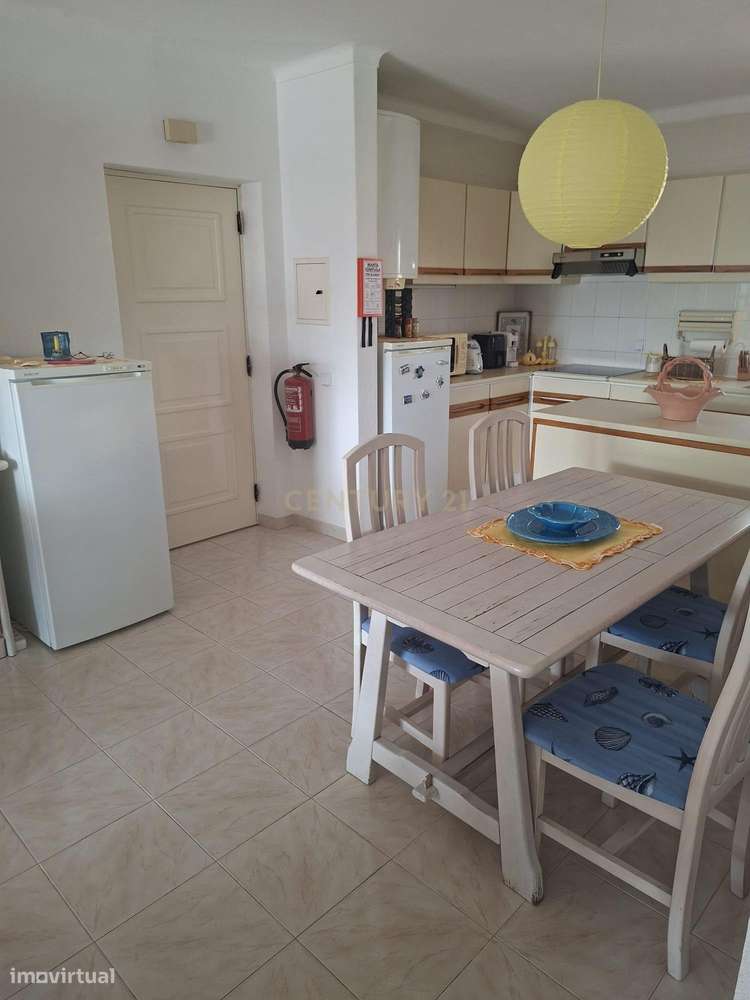 Apartamento T2 em Portimão com Vista Panorâmica Condominio Portas do S-5