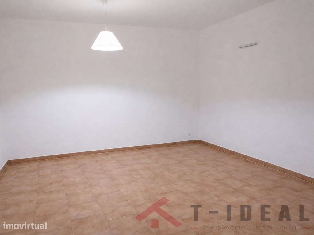 Moradia T3+1 próxima das praias-23