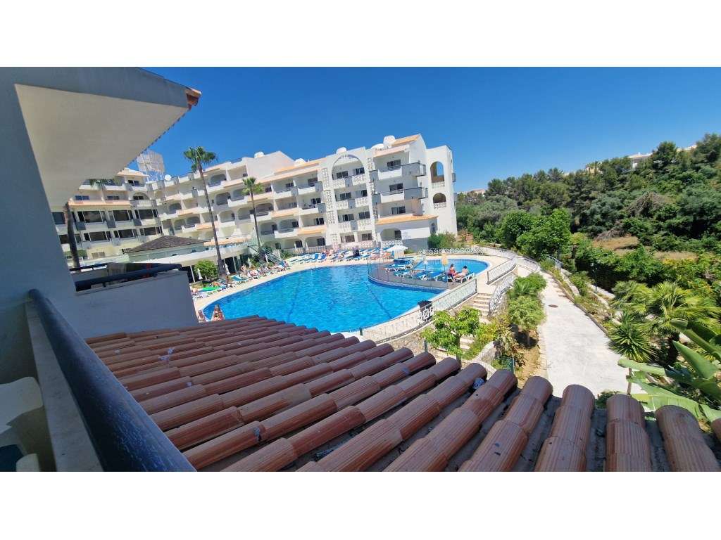 Apartamento T1 em Empreendimento Turístico de 4 Estrelas | Albufeira-17