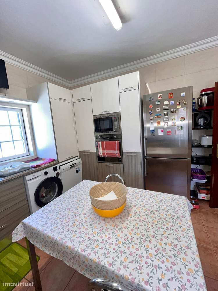 Moradia T2+1 com piscina em Salvaterra De Magos.-16