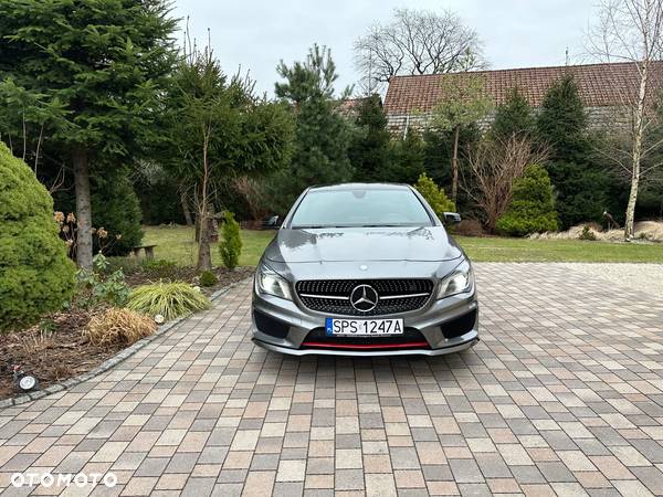 Mercedes-Benz CLA 250 4-Matic AMG Line - 2