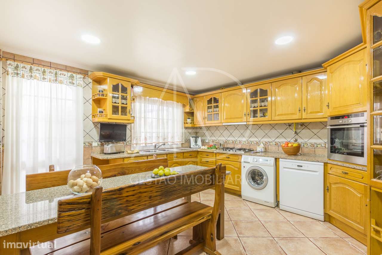 MORADIA T5+1 EM SANTO ANDRÉ, BARREIRO - Grande imagem: 5/41