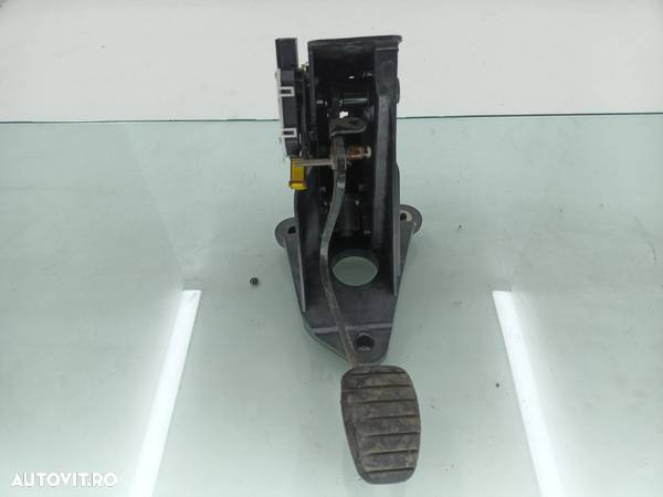 Pedala ambreiaj Renault LAGUNA 3 K9K-57 2008-2015  465030217R - 1