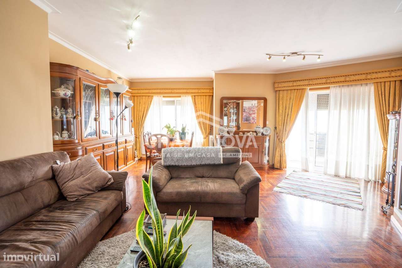 T4 duplex em condomínio fechado próximo Avenida da Républica, Gaia-1