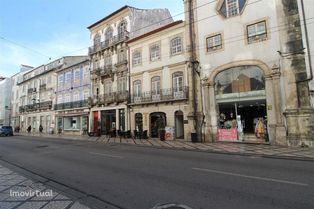 Prédio no coração da cidade de Coimbra, Baixa