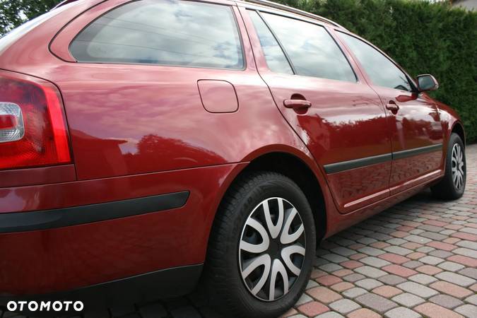 Skoda Octavia 1.6 Ambiente - 13