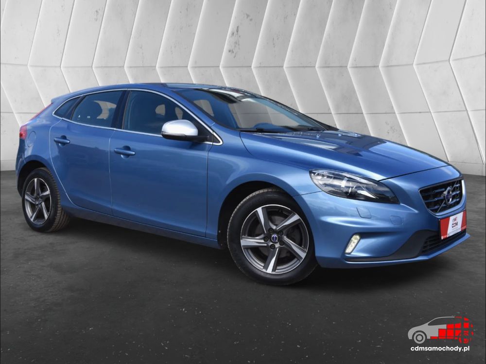 Volvo V40 II 2015