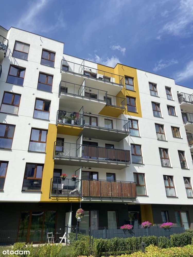 Jasne dwa pokoje ! Metro ! SKM ! Garaż ! Duży balkon ! wyposażone-0