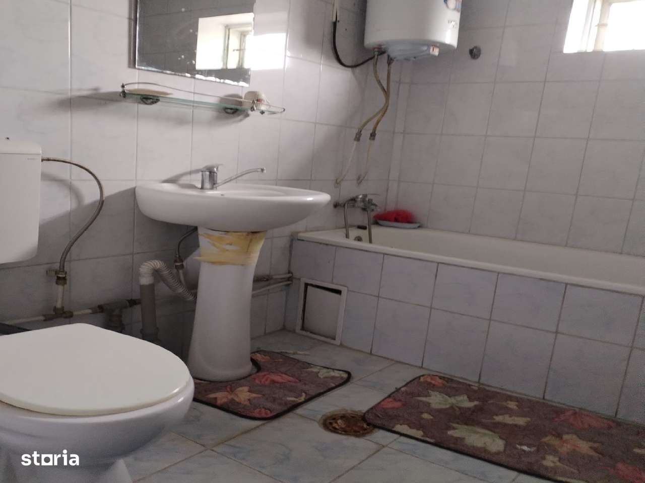 Casa cu teren - central Segarcea-4