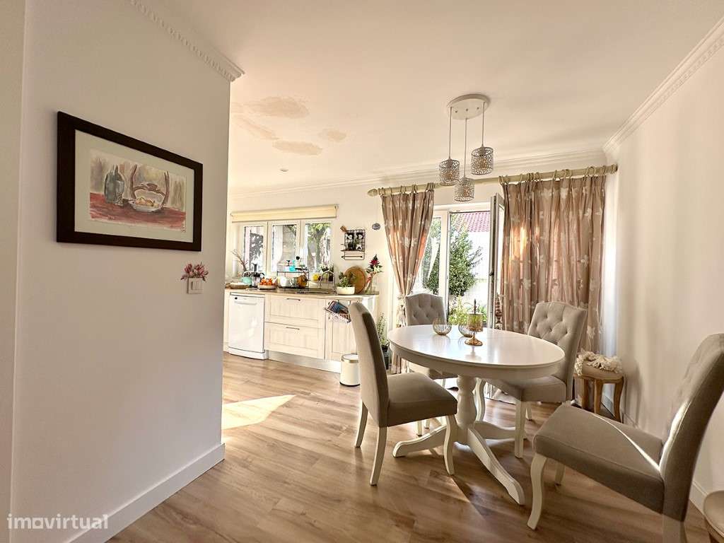 Moradia de Aldeia recuperada no centro de Setúbal - Grande imagem: 3/20