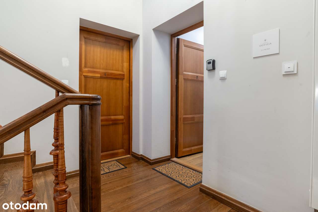 Apartament w centrum  w pięknej kamienicy-12