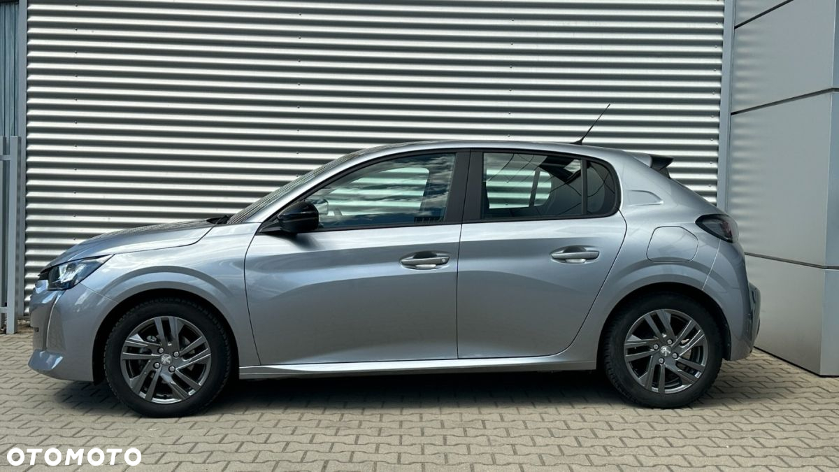 Peugeot 208 - 5