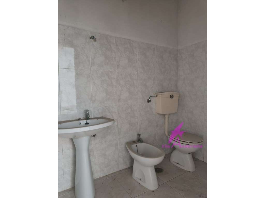 Loja para venda na Areosa com 316.20m2-6