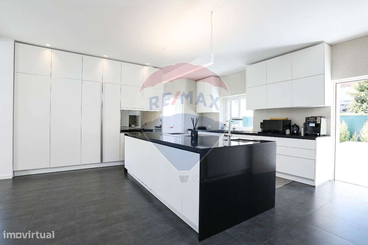 Moradia T9 para venda - Grande imagem: 4/50