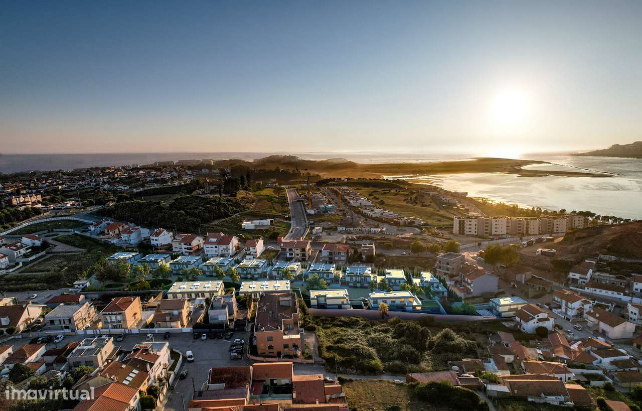 Moradia Isolada V4 Luxo Nova em Canidelo (Douro Marina) - Grande imagem: 5/30