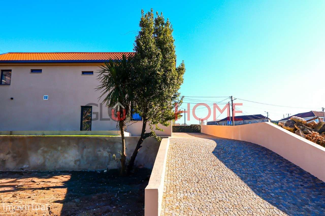 Moradia T3 Nova com 1000m² Terreno em Paços de Ferreira-8