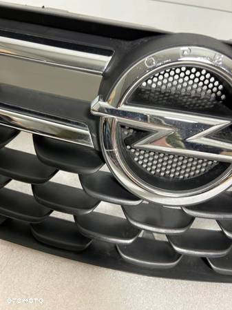 Opel Astra V K Grill Atrapa 32228108 b ładny - 8