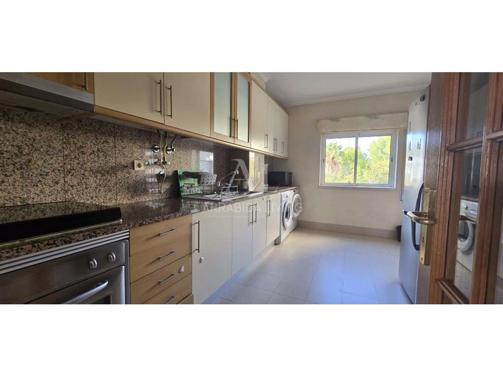 Apartamento T3 com otimas áreas a 5 minutos da Avenida Luisa Todi-0