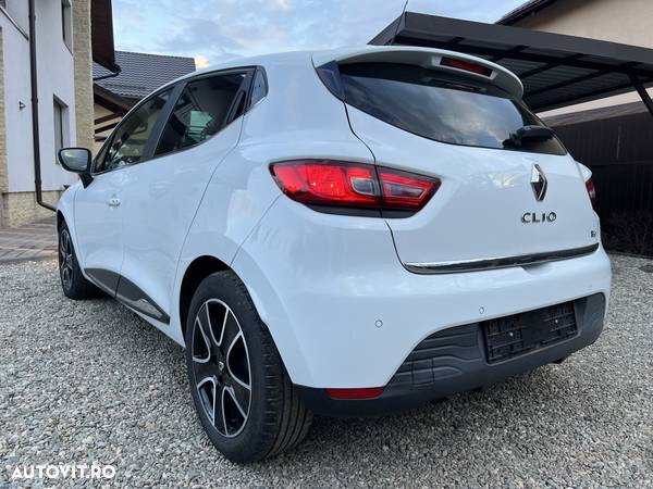 Renault Clio TCe 90 Luxe - 9