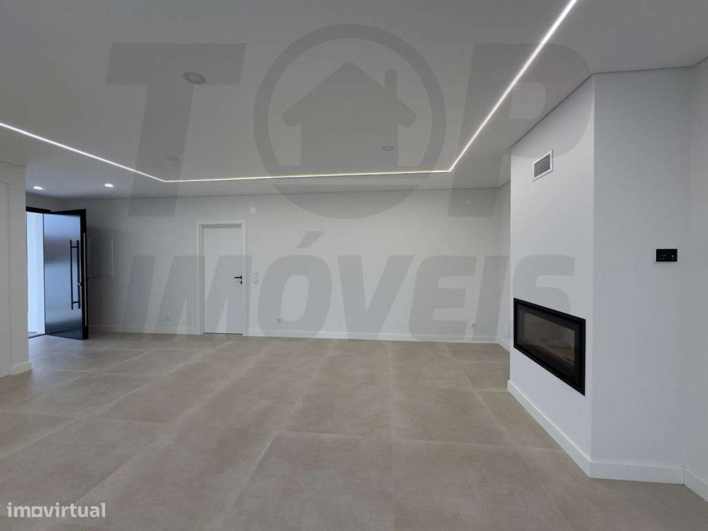 Moradia Nova Contemporânea V4 - Foros De Salvaterra - 415.000€ - Grande imagem: 5/33