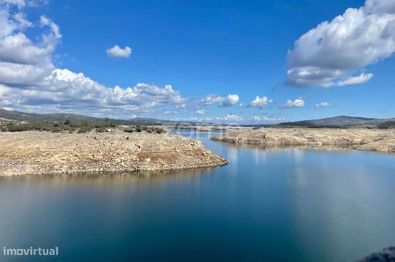 Quinta em Montalegre (cinco quartos e duas caas de banho-28