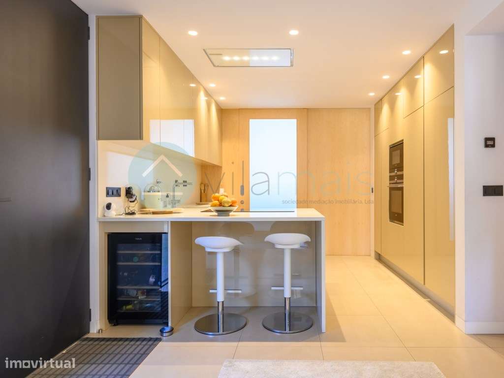 Excelente Moradia V4 com Piscina-11