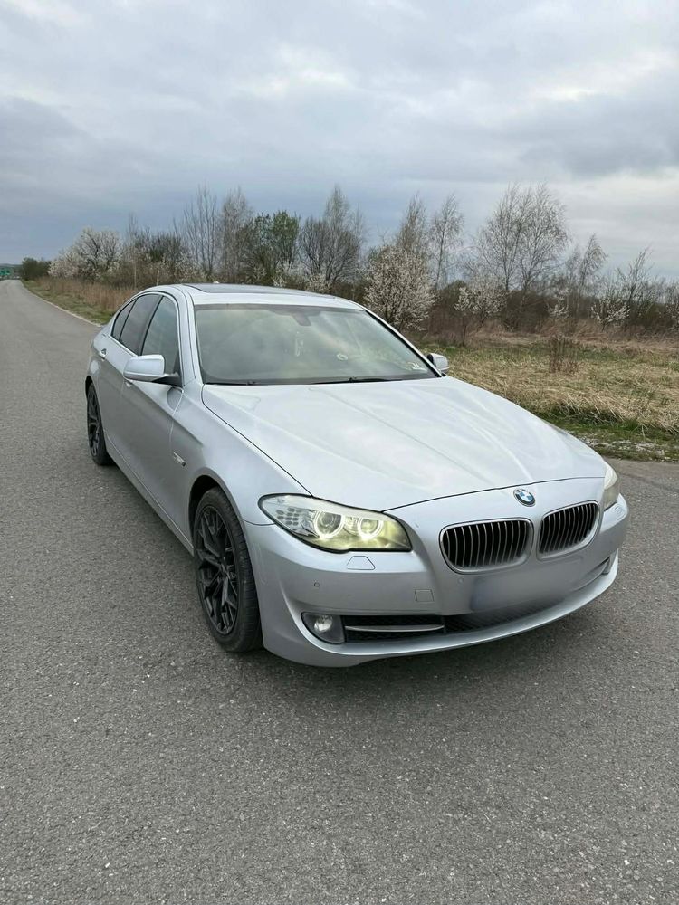BMW 5 Series F10/F11 528i xDrive 2013