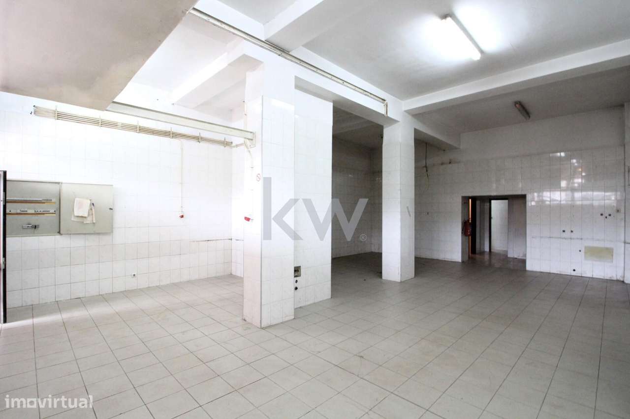 Espaço Comercial com 126m2 na Elísio de Moura, Coimbra - Grande imagem: 1/13