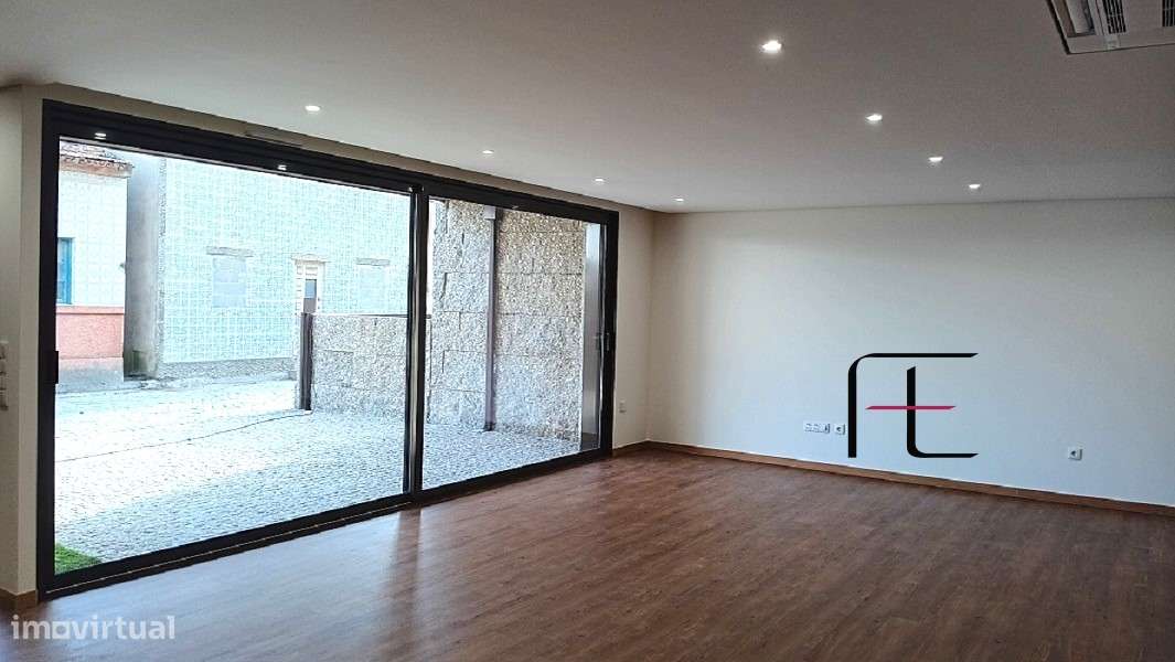 Moradia Geminada T3 Venda em Aver-o-Mar, Amorim e Terroso,Póvoa de Var - Grande imagem: 3/28