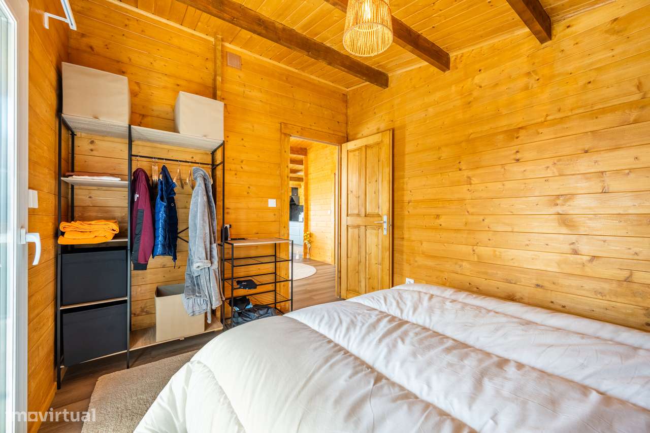 Moradia individual T2 térrea com piscina-16