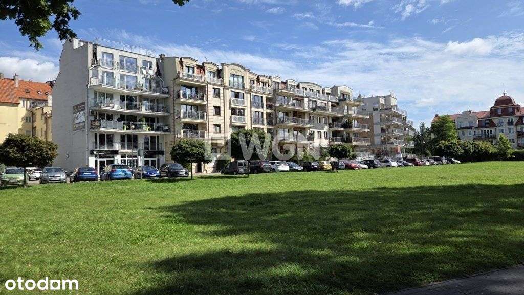 Apartament z widokiem na jezioro.-13