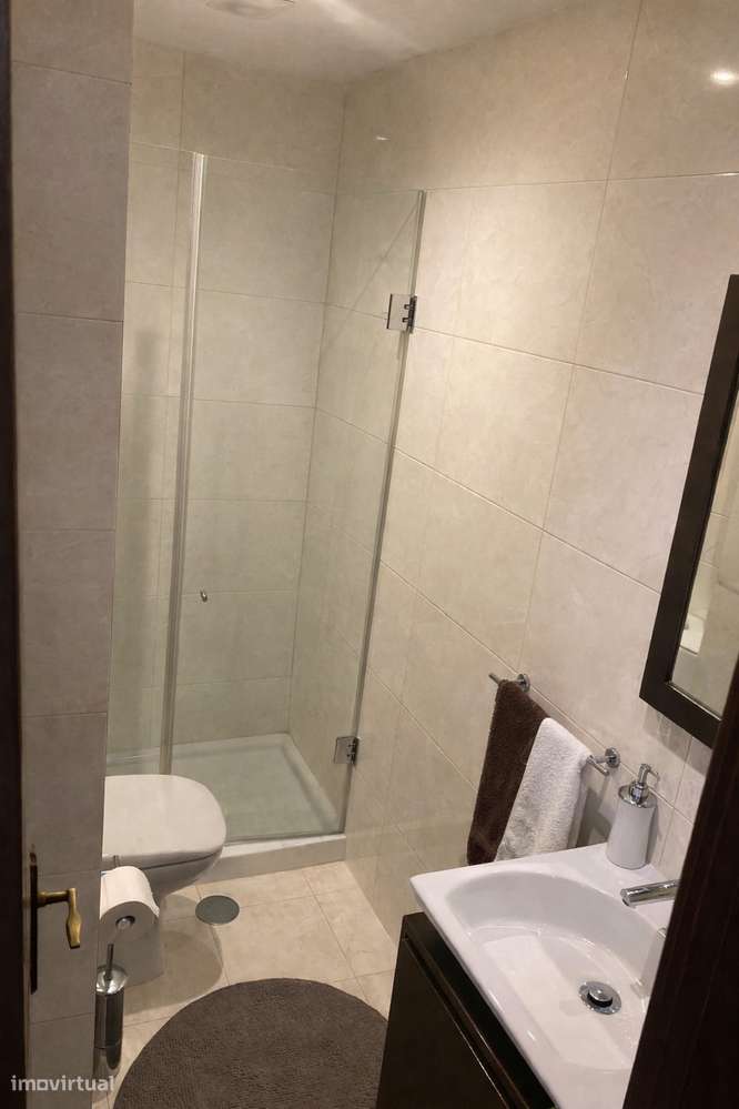 Apartamento T3 com varanda e garagem em Vila Nova de Famalicão - Grande imagem: 2/12