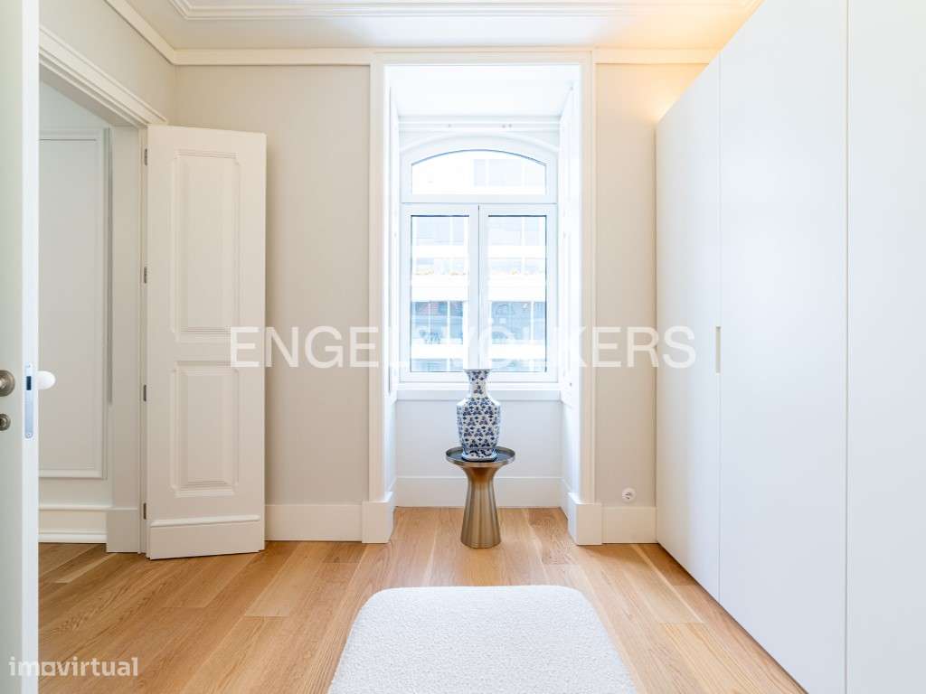 Exclusivo apartamento novo com 5 quartos (4 suites) e 4 lugares de ...-27