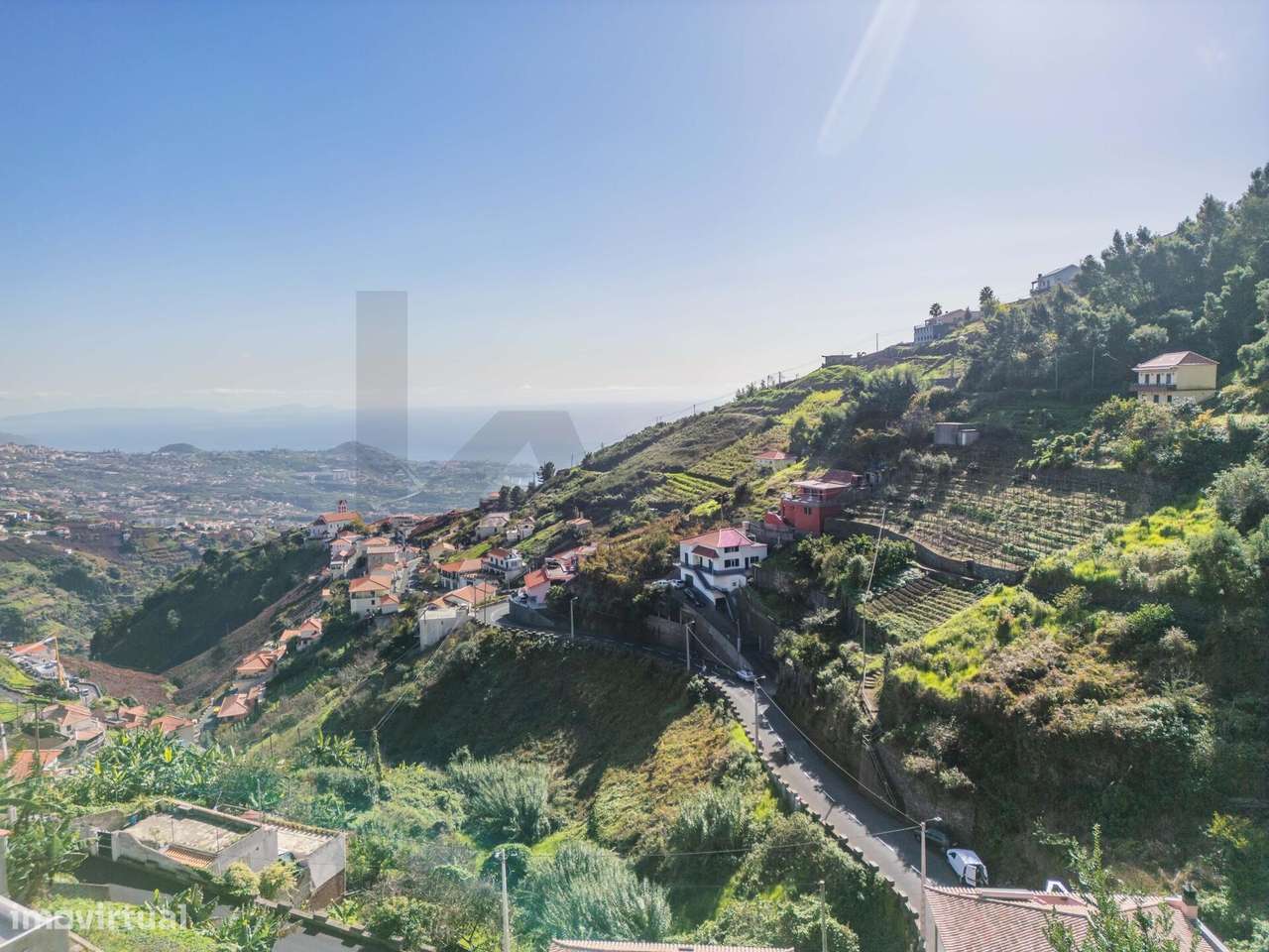 Oportunidade Única: Terreno com Construção em Curso e Vista Deslumbran-21