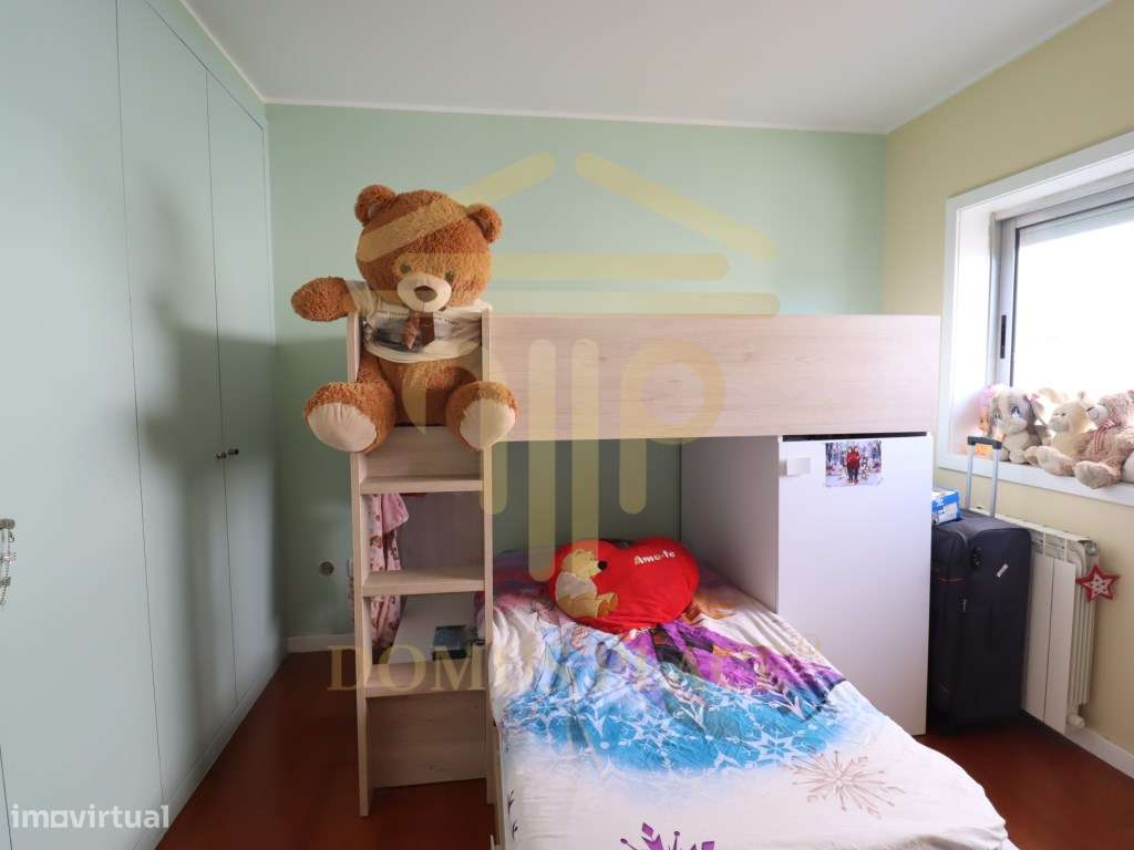Apartamento T3 no Castelo da Maia com Terraço, 3 Frentes e Lugar de...-33